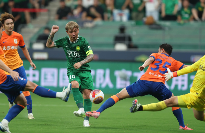 有点狂？国安扬言客场拿下山东，韩鹏低调回应，两队赛前高下立判